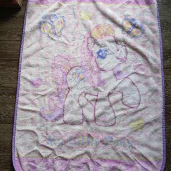 My Little Pony Other - Vintage My Little Pony Pink and Purple Kids Blanket G3 Fluttershy